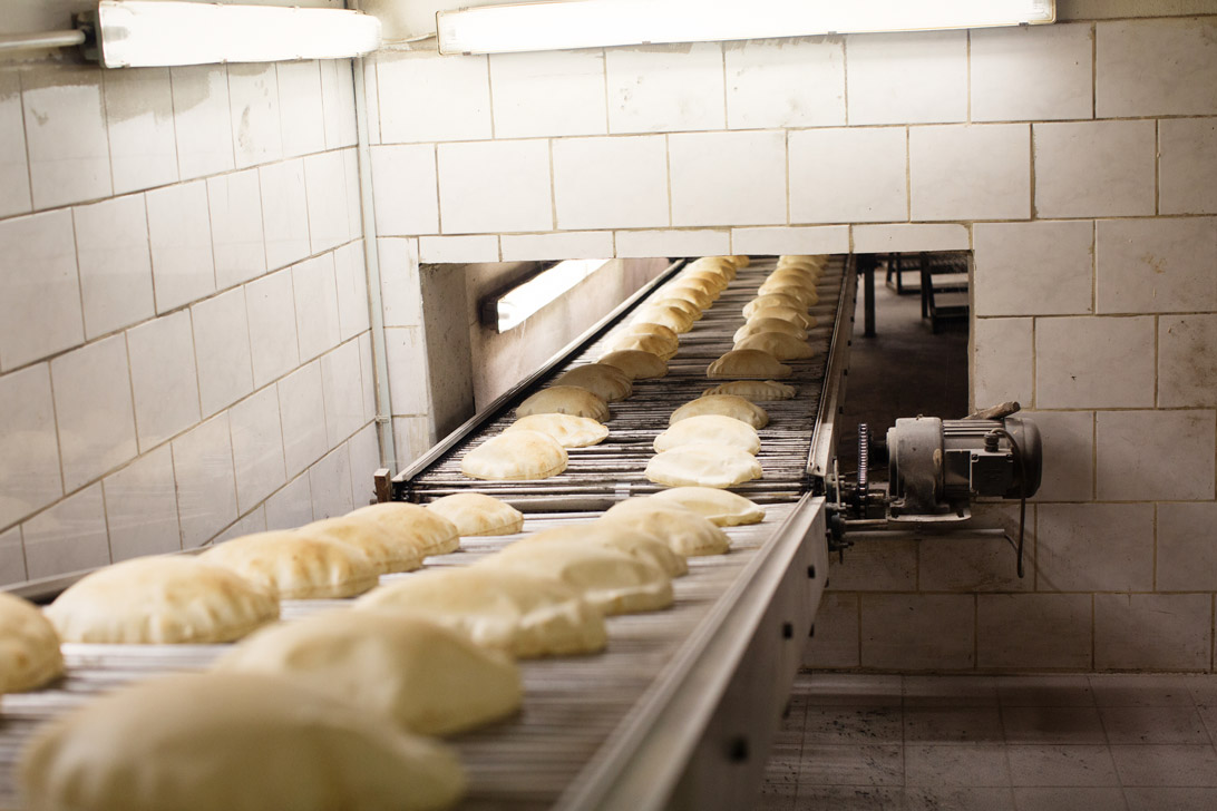 Okad Center, Geschäft Orient Brot